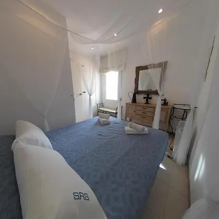 Romantic Apart * Sitges